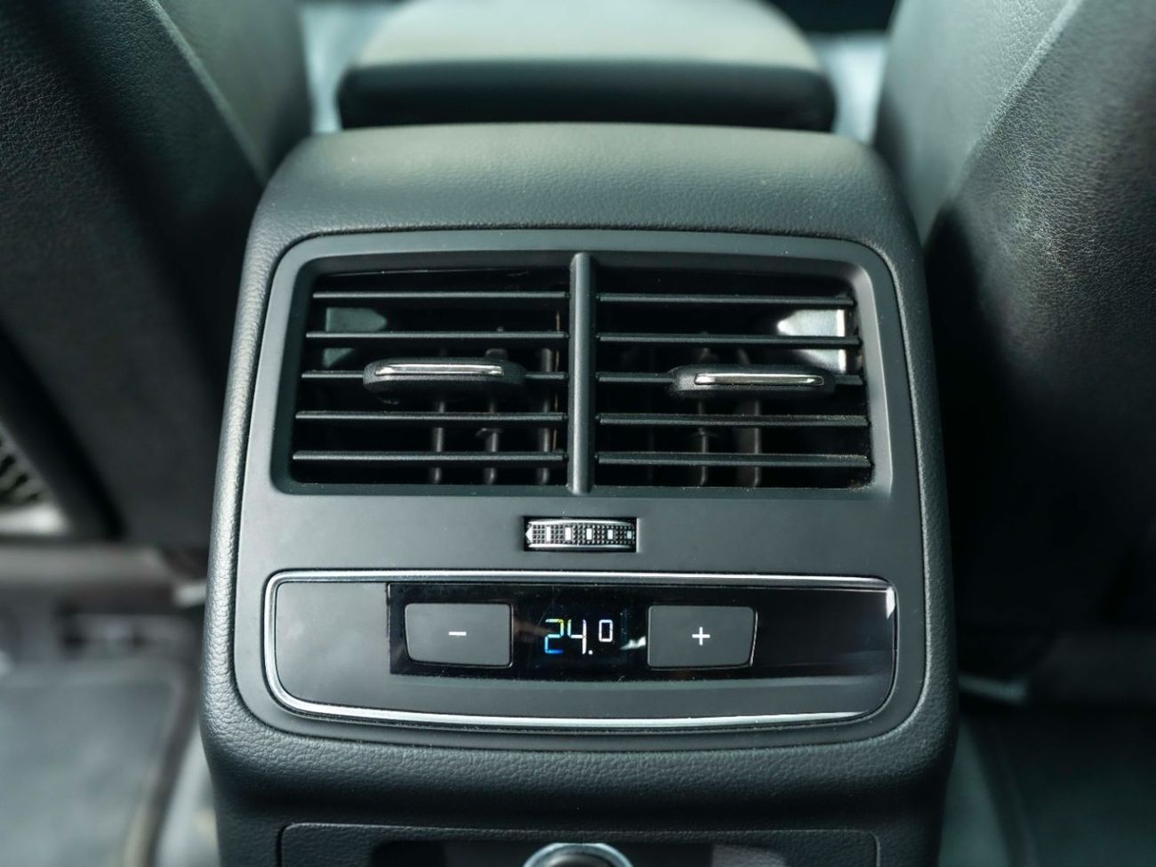 أودي A5 40 TFSI S Line 2.0L (190 HP)