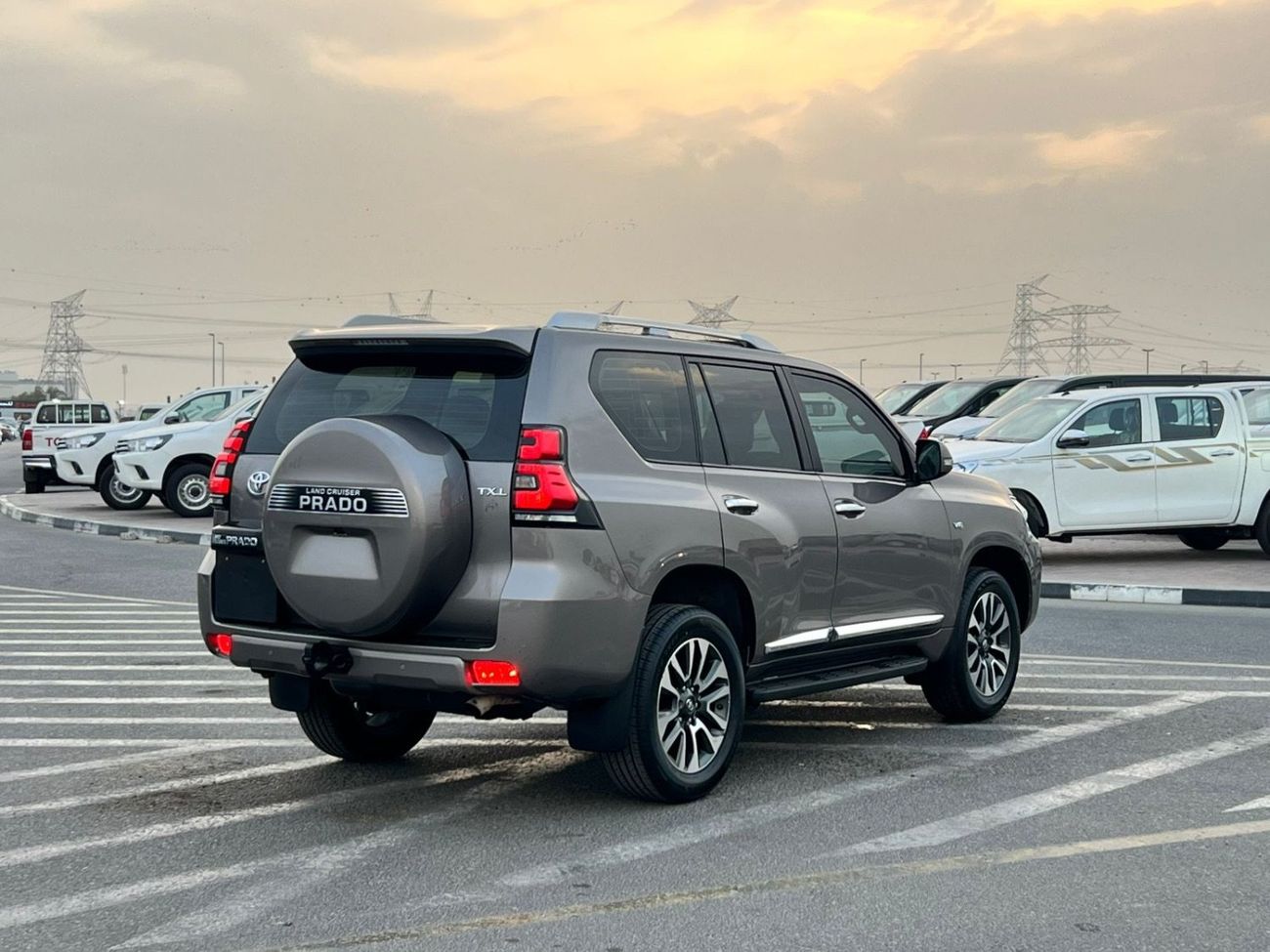 تويوتا برادو 2023 Toyota Prado TXL 4.0L V6  Full Option - AWD 4x4 - Electric Seat - Rear CAM & Sensors - Cool Box