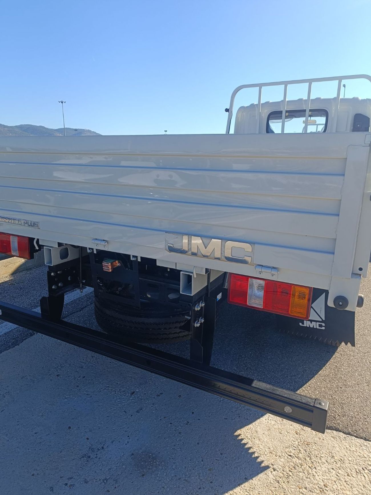 جاي ام سي كونتينير