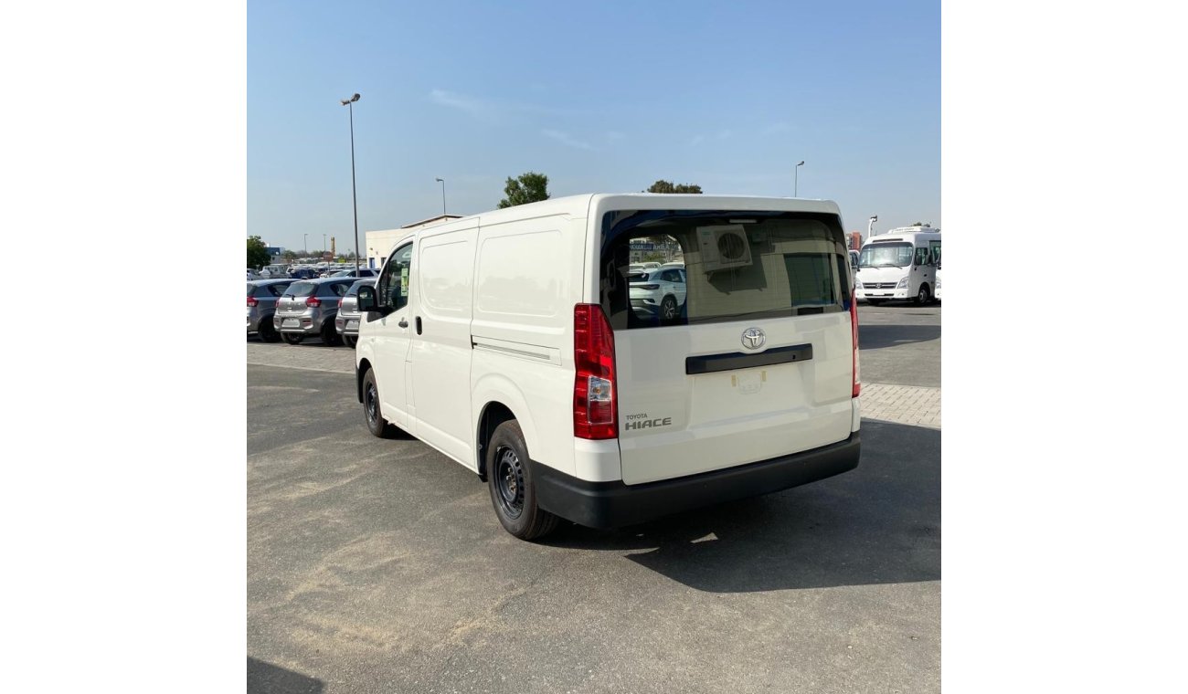 Toyota Hiace GL - Standard Roof toyota hiace 3.5L