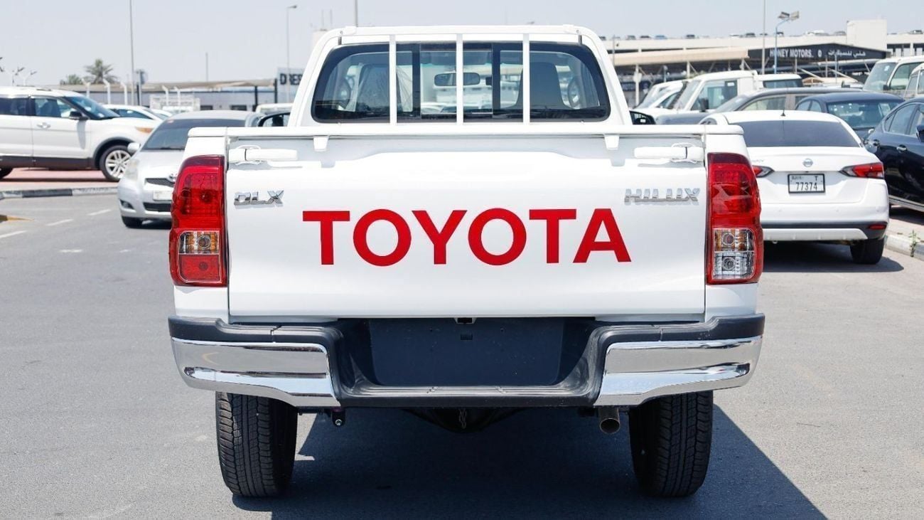 Toyota Hilux DLX GLX 2.4L Single Cab Utility