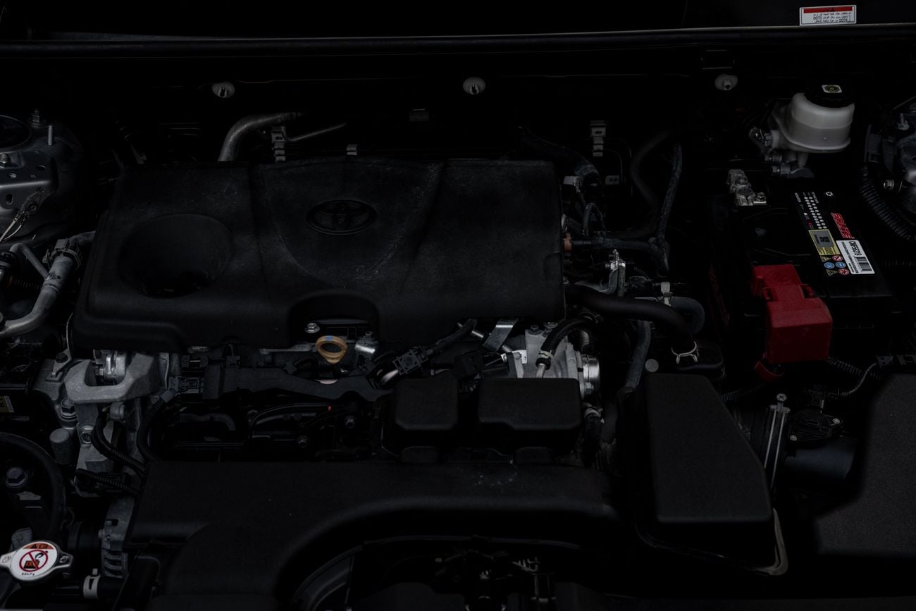 تويوتا راف ٤ Rav 4 VX | 2,057 P.M | 0% Downpayment | TOYOTA MAINTAINED PRESTINE CAR!
