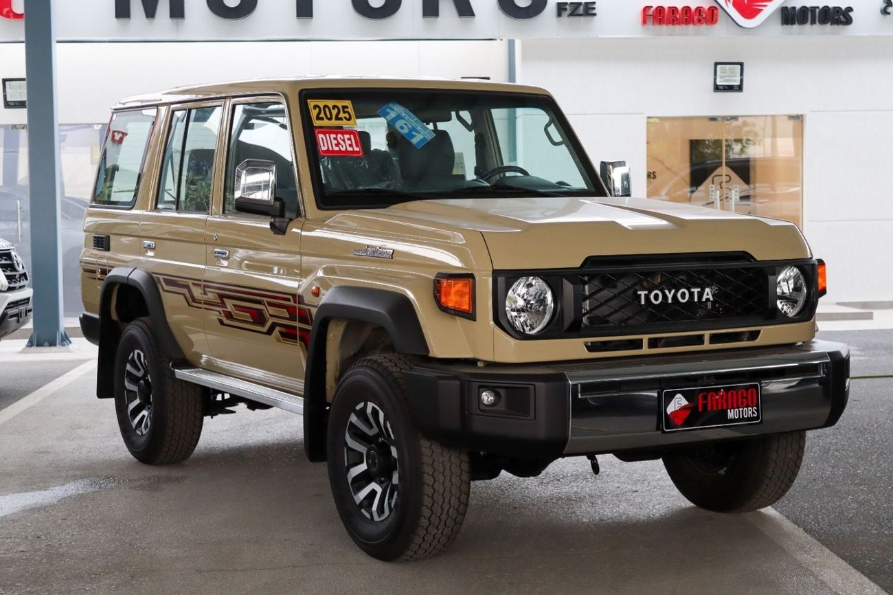 تويوتا لاند كروزر 2025 TOYOTA LAND CRUISER GDJ 76 2.8 DIESEL M/T  **EXPORT ONLY**التصدير فقط خارج الخليج**