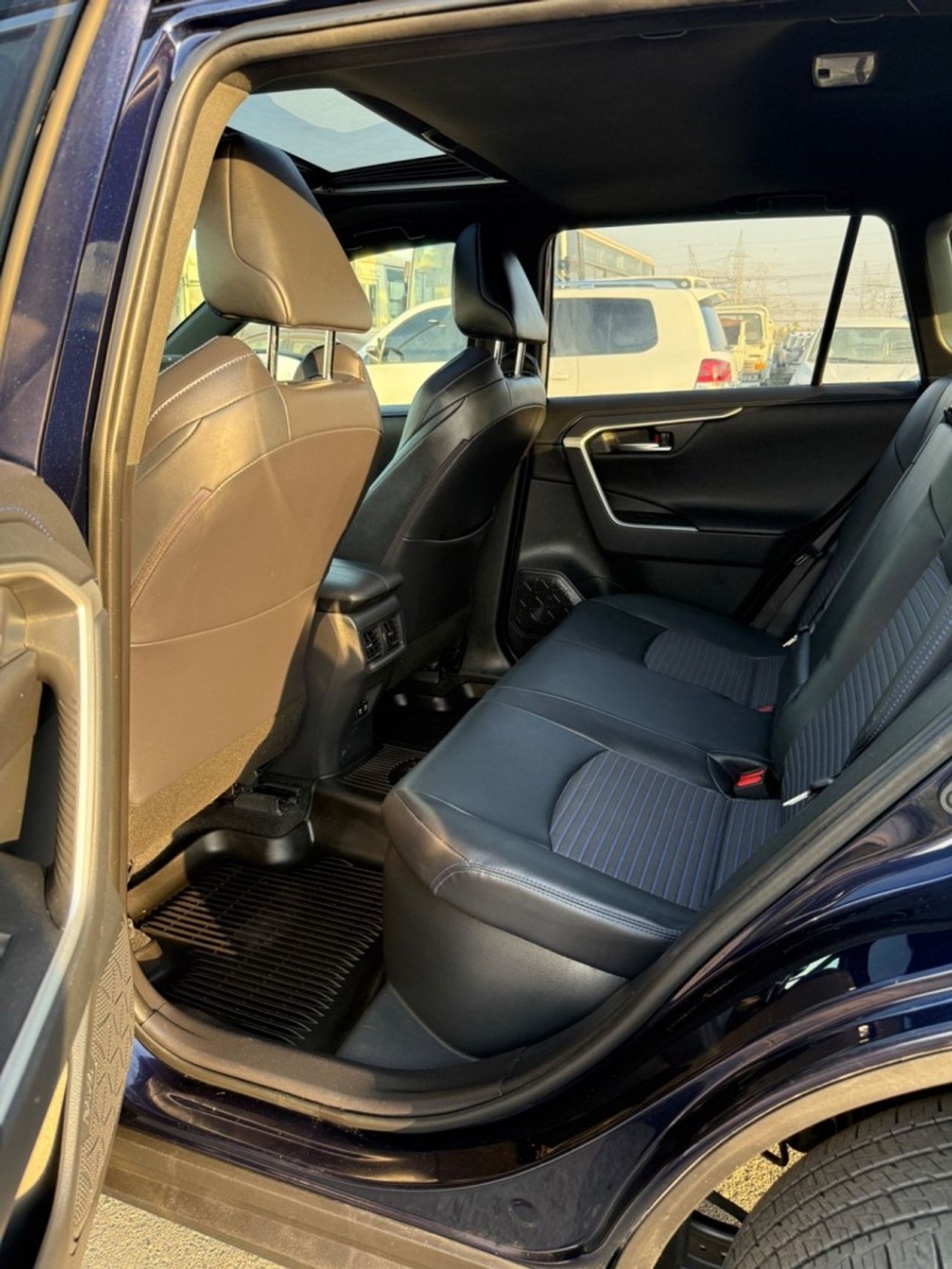 Toyota RAV4 RAV4 XSE Hybrid 4x4