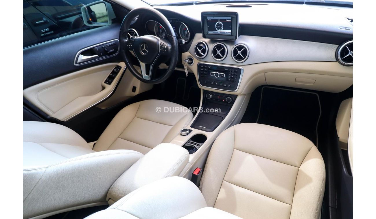 Mercedes-Benz GLA 250 X156