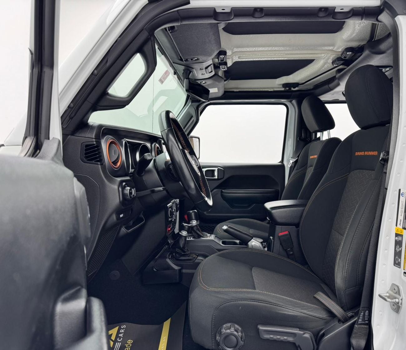 Jeep Gladiator Sand Runner 3.6L 2021 Jeep Gladiator Sand Runner, 2026 Jeep Warranty, Jeep Service History, GCC