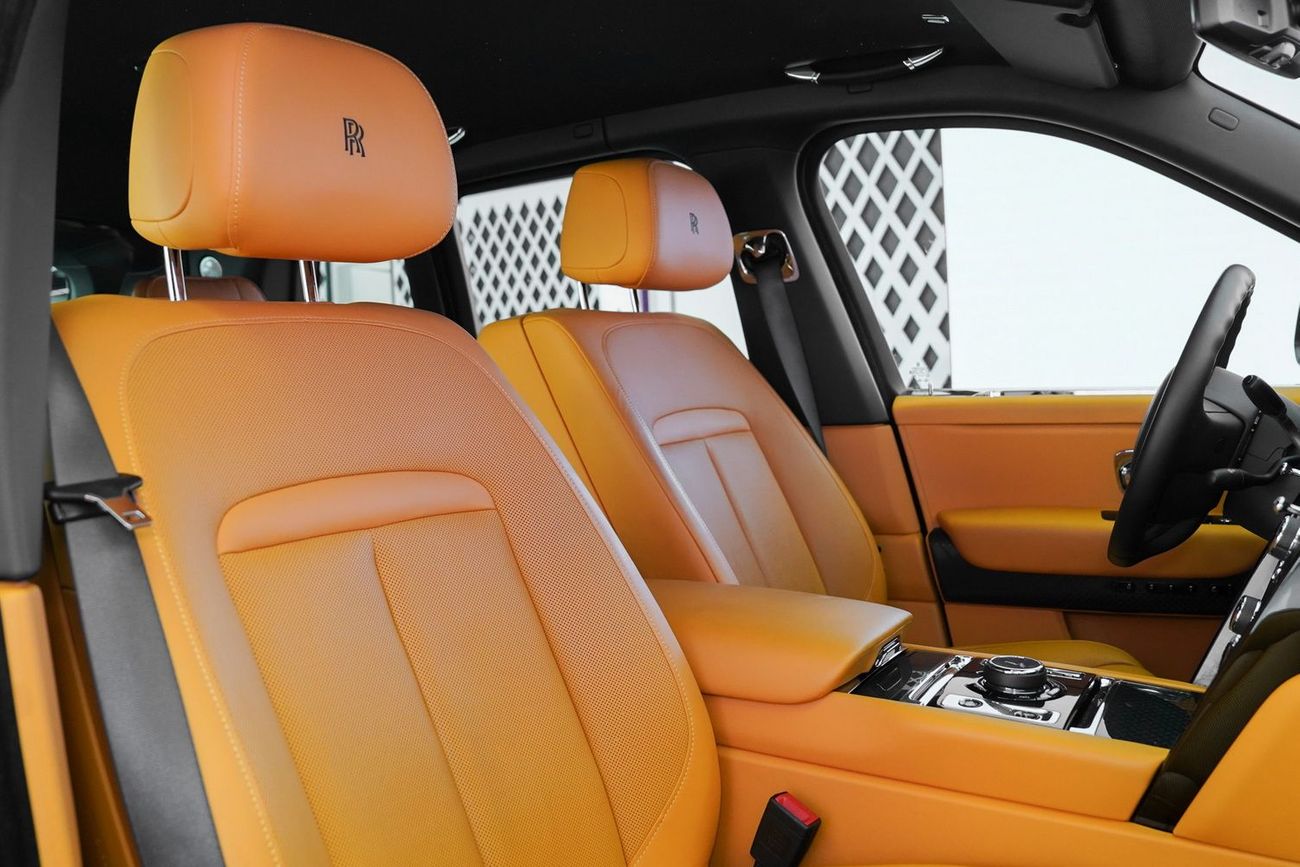 Rolls-Royce Cullinan BLACK BADGE