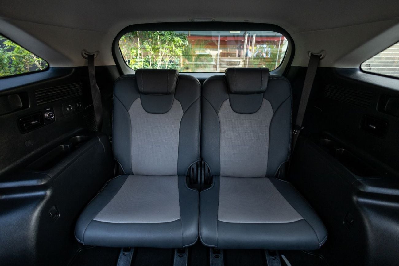 Kia Sorento 2.5L LX (RWD)