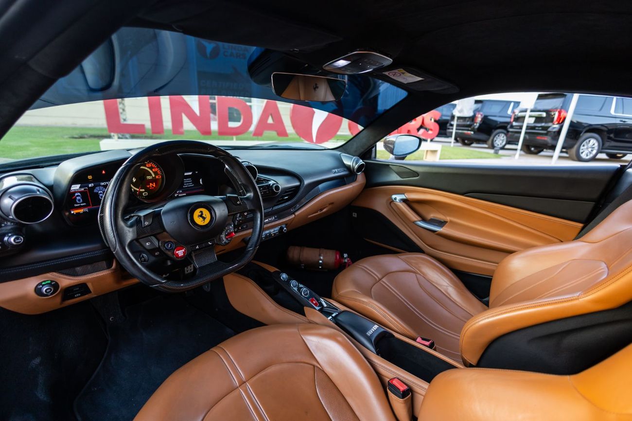 Ferrari F8 Tributo 3.9T V8