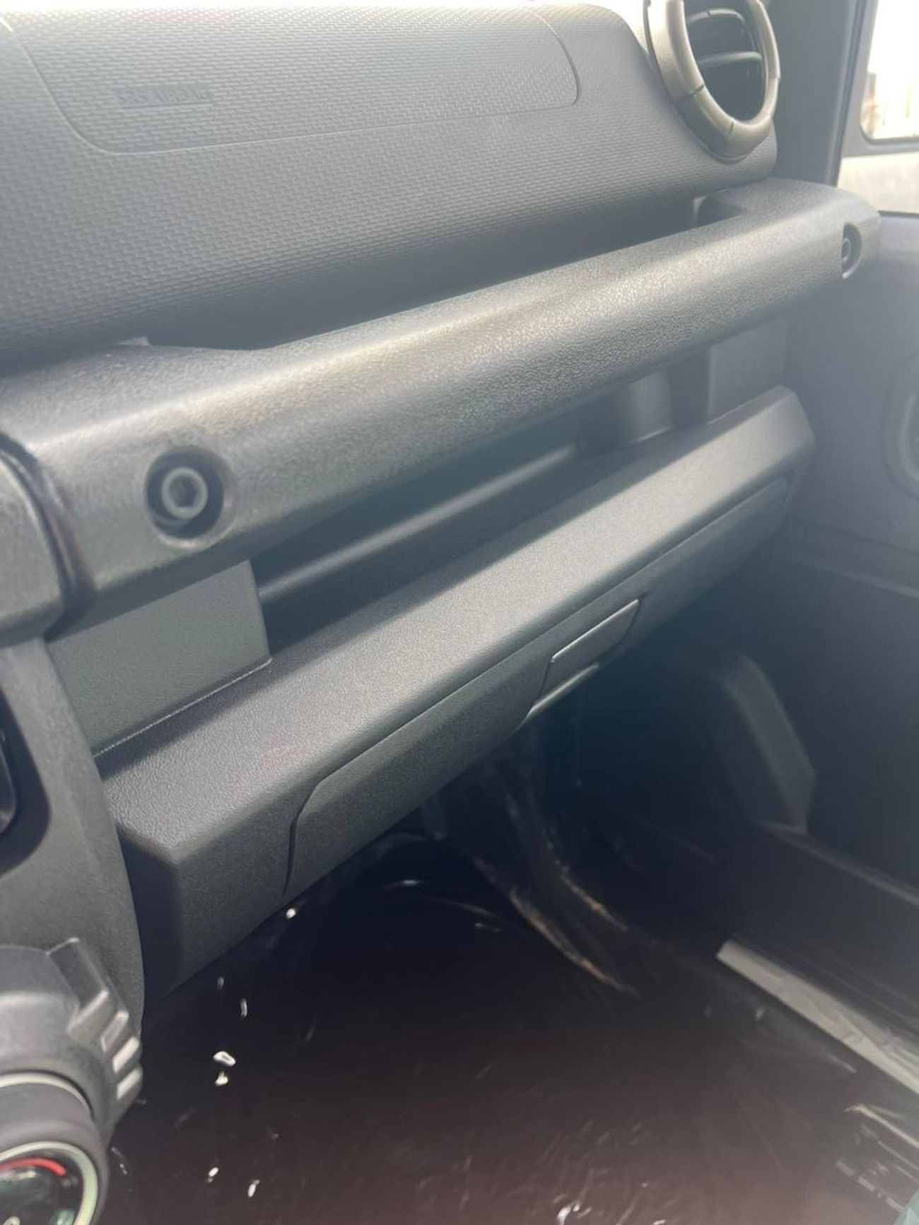 Suzuki Jimny Suzuki jimny 4 Door GLX  2024 Model years  Rims 17