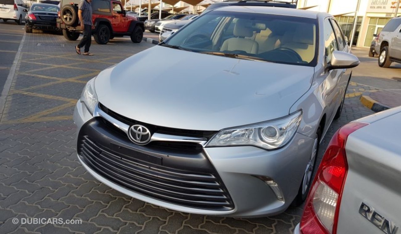 Toyota Camry 2016 Model Se  2nd options Gulf specs clean car