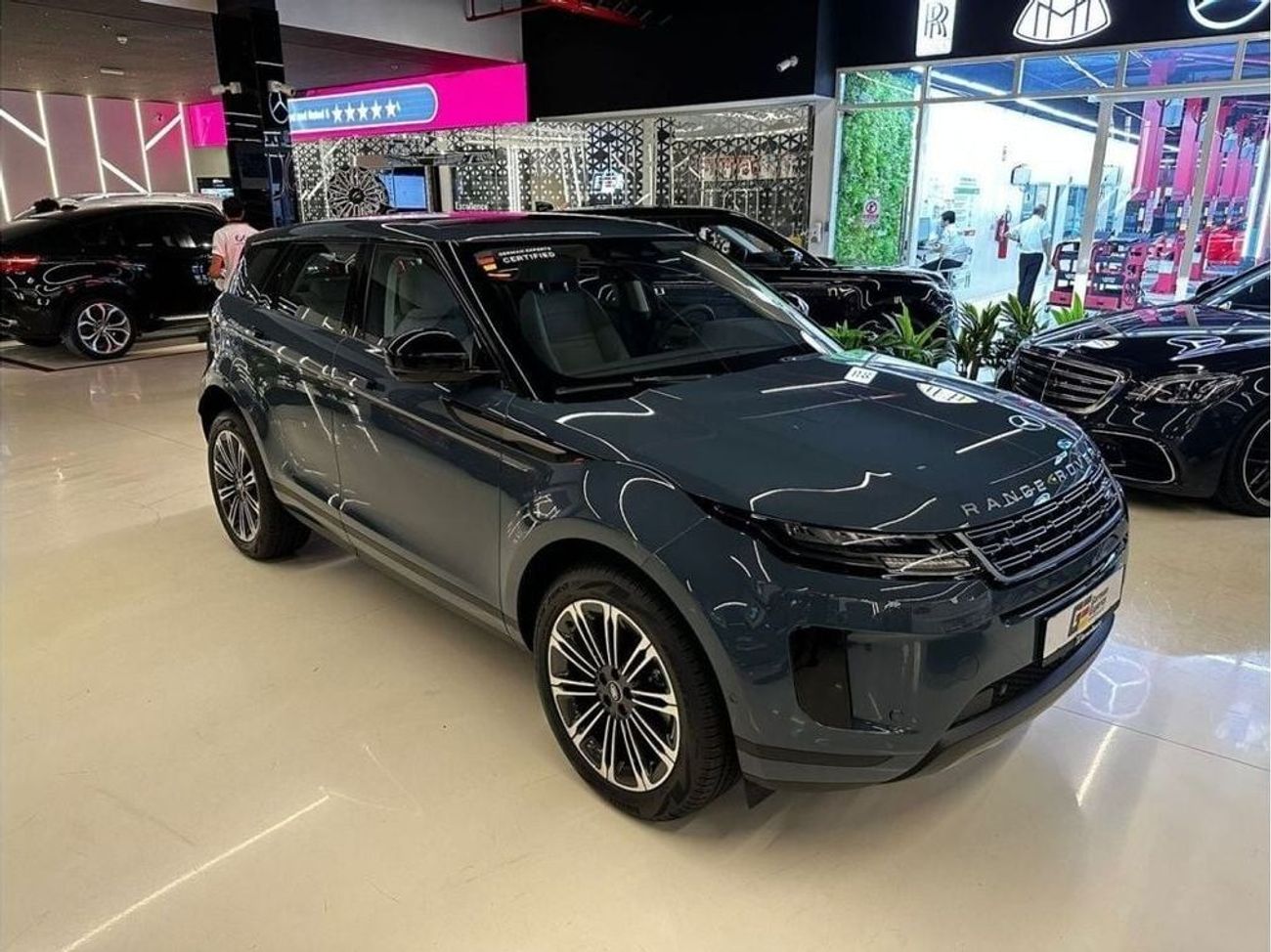 لاند روفر رانج روفر إيفوك 2024 Land Rover Range Rover Evoque P200 S & ( 5 YEARS WARRANTY AND SERVICE CONTRACT )