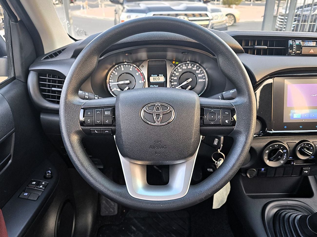 تويوتا هيلوكس  Toyota Hilux Single Cabin 2.4L diesel turbo M/T 2*4 White Color 2026 Model
