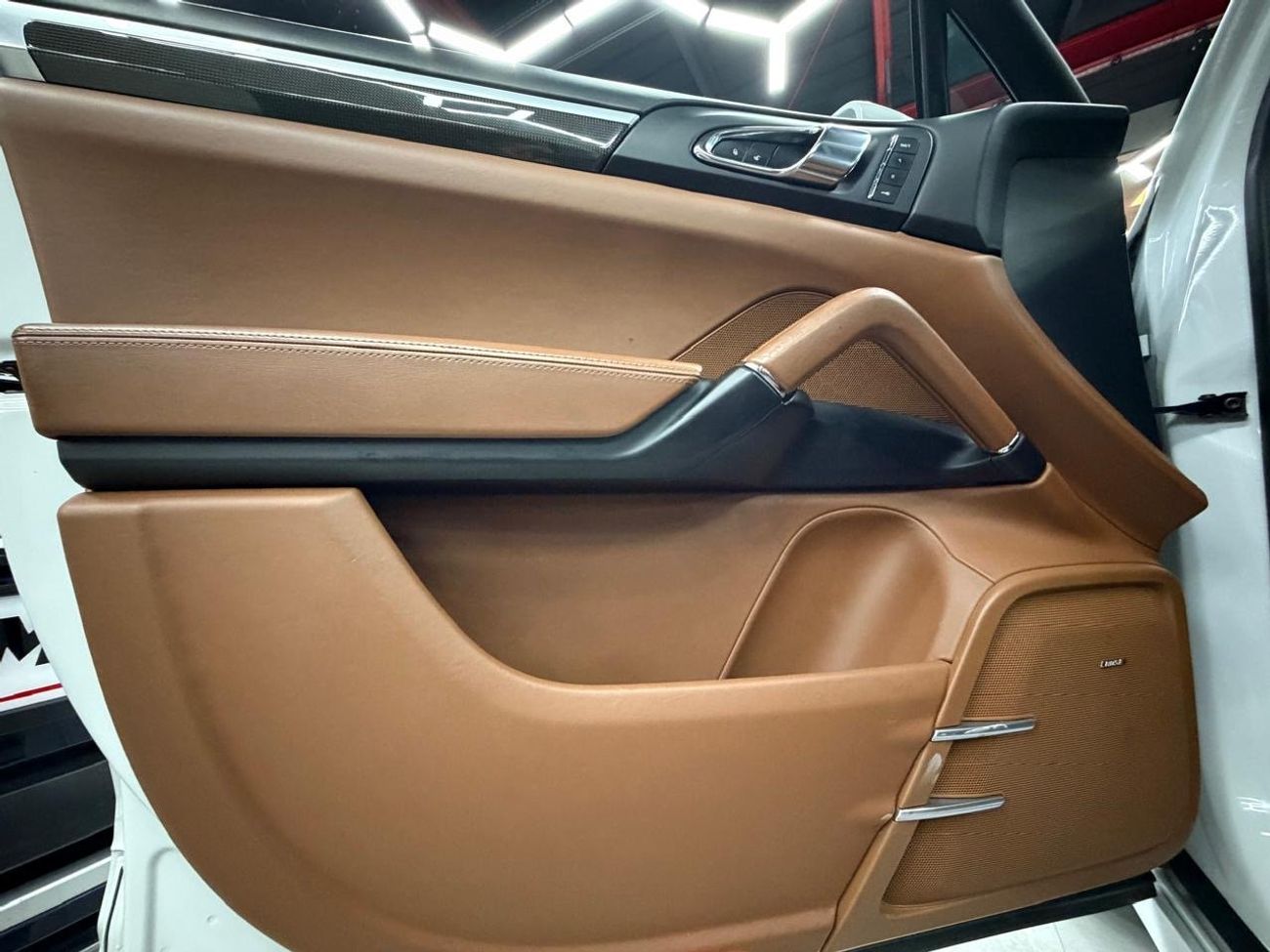 بورش كايان GTS 4.8L