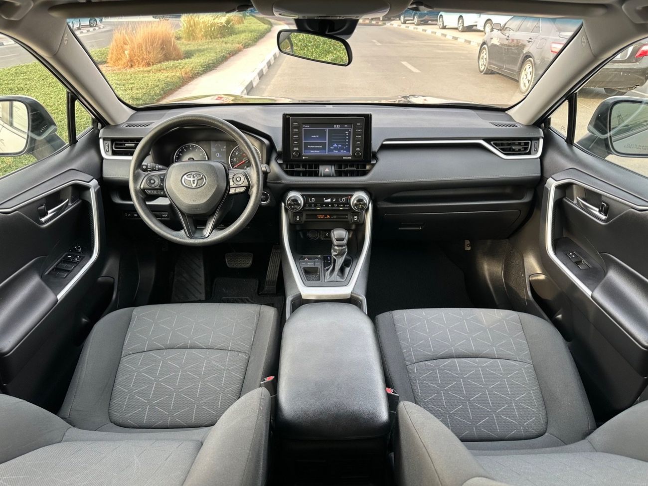 تويوتا راف ٤ XLE Sunroof,push start Full Option