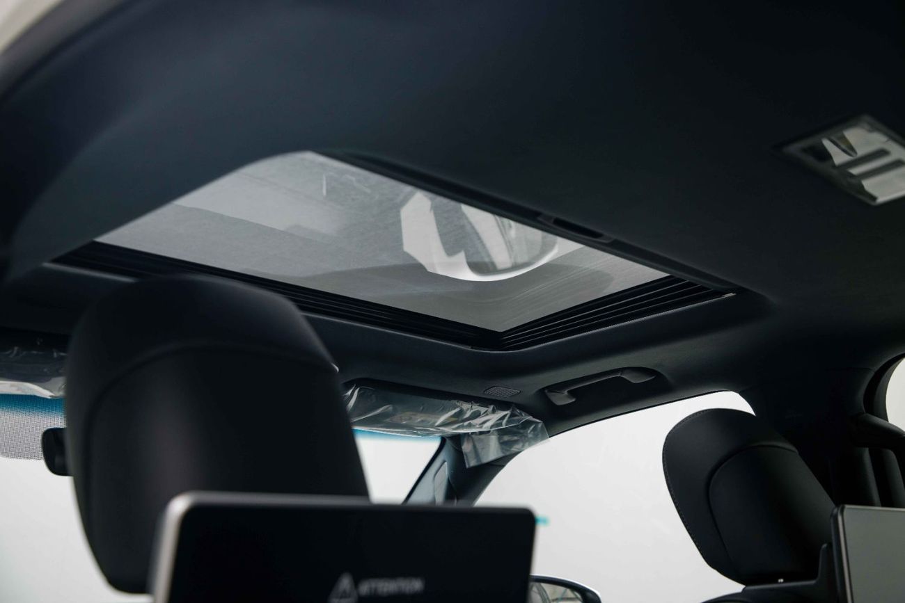 تويوتا لاند كروزر GXR 4.0L - Pearl White Inside Black | Export Only