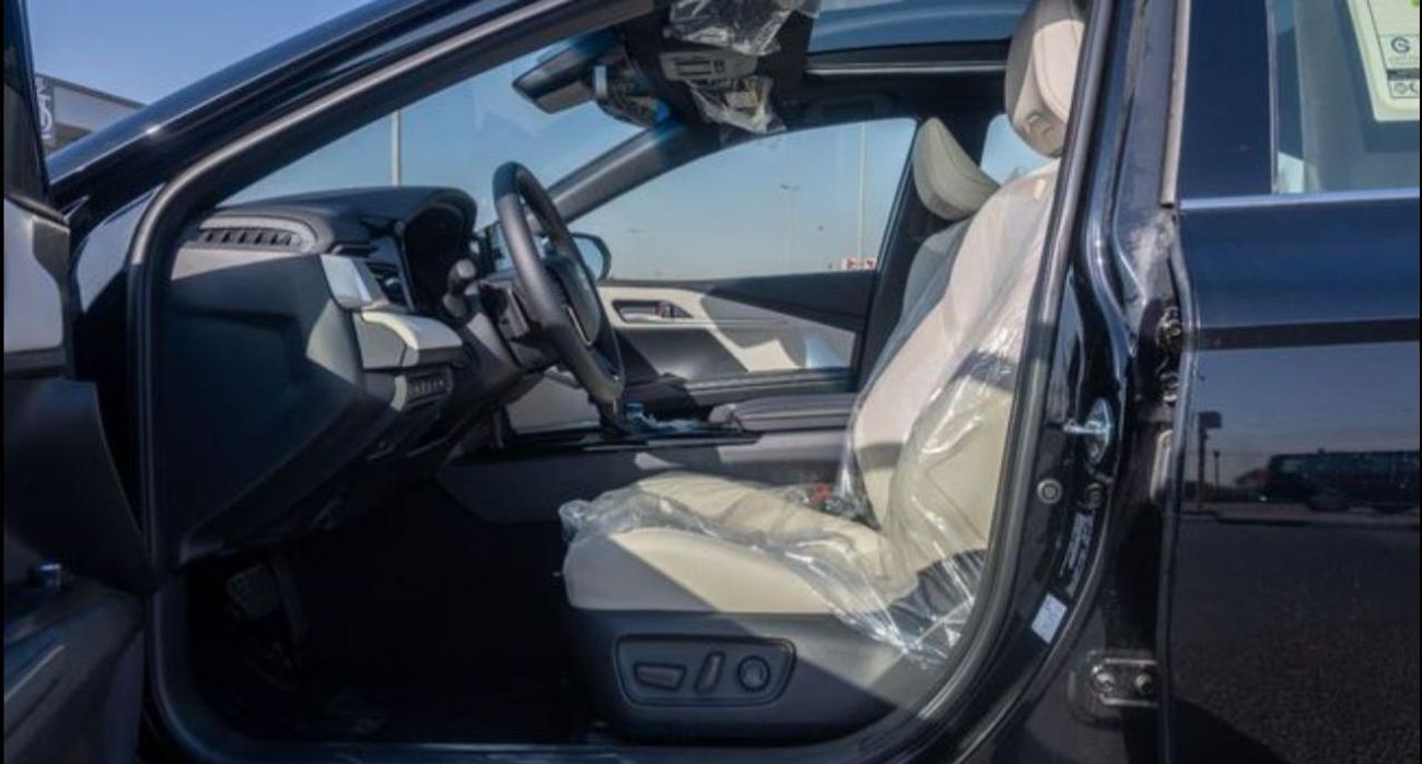 Toyota Camry Toyota Camera Limited Hybrid Full option 2025 2.5L petrol Engine Colour Black Transmission Automatic