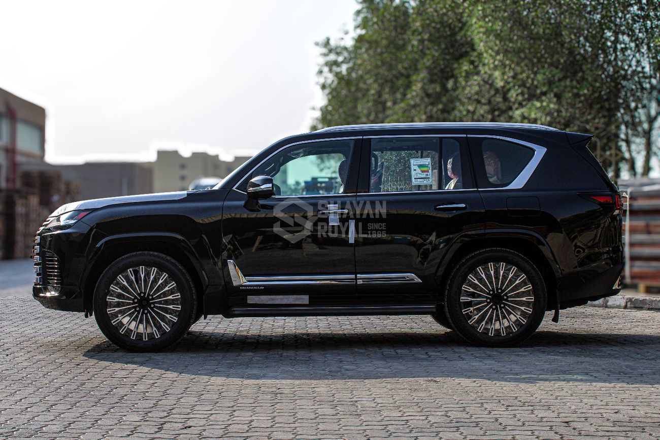 Lexus LX 700h LHD 3.5L HYBRID VIP 4 SEATS AT ML 2025MY