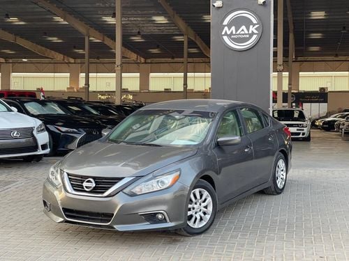 Nissan Altima S 2.5L V4 2.5L / KEYLESS ENTRY / CRUISE CONTROL / IN PERFECT CONDITION / SCREEN