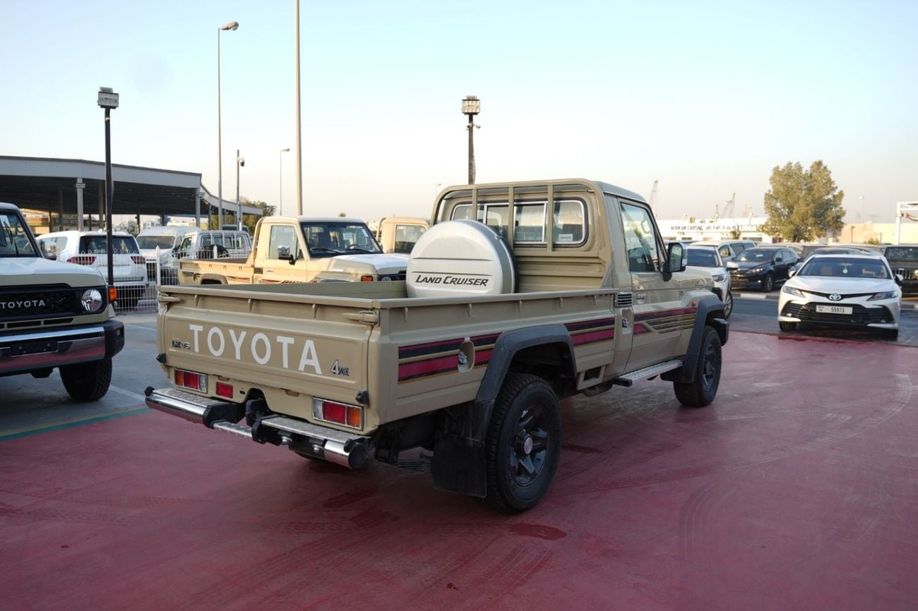تويوتا لاند كروزر بيك آب TOYOTA LAND CRUISER 79 SINGLE CAB PICKUP PETROL 4.0L V6 4WD MT MODEL 2025 WINCH DIFF-LOCK