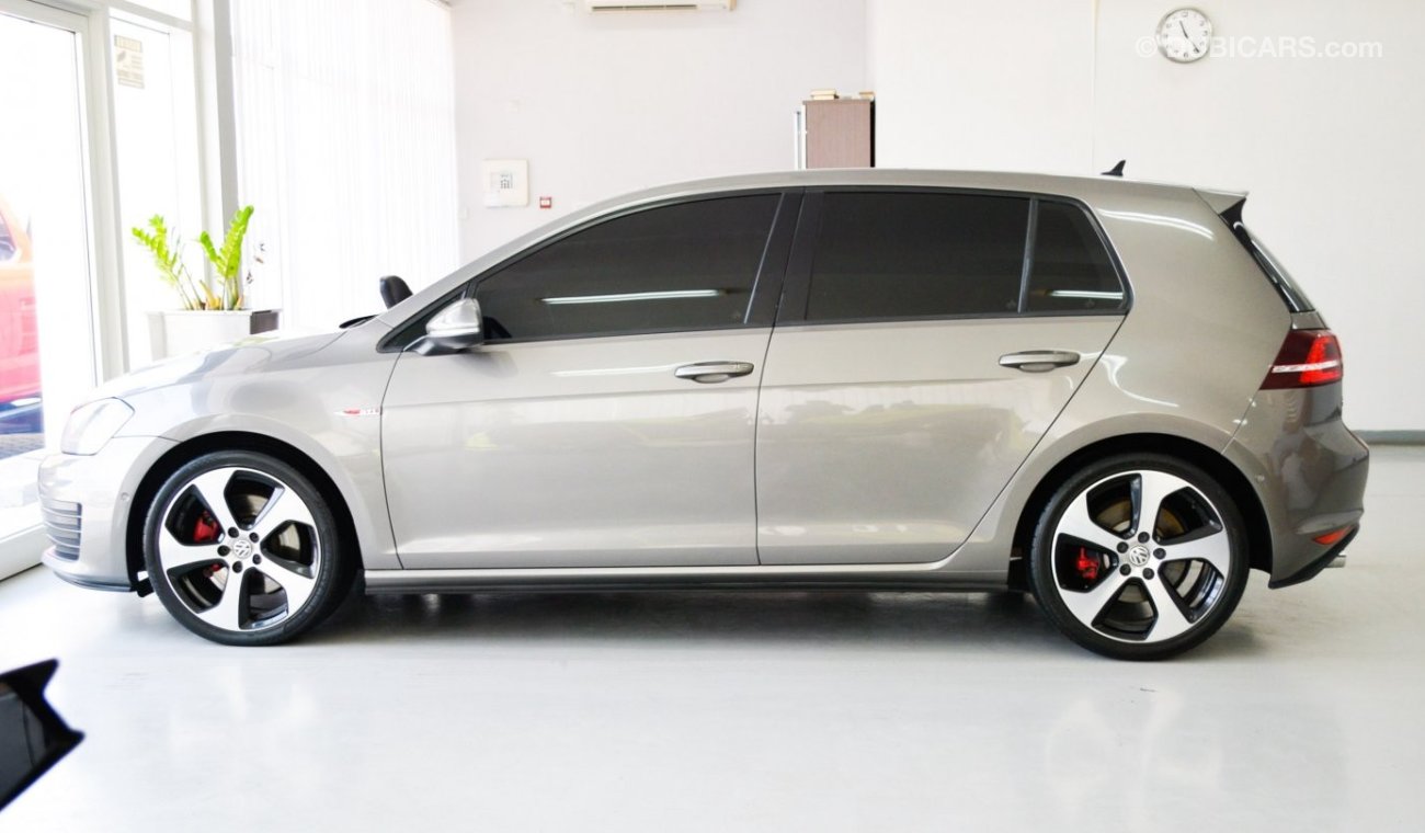 Volkswagen Golf GTI