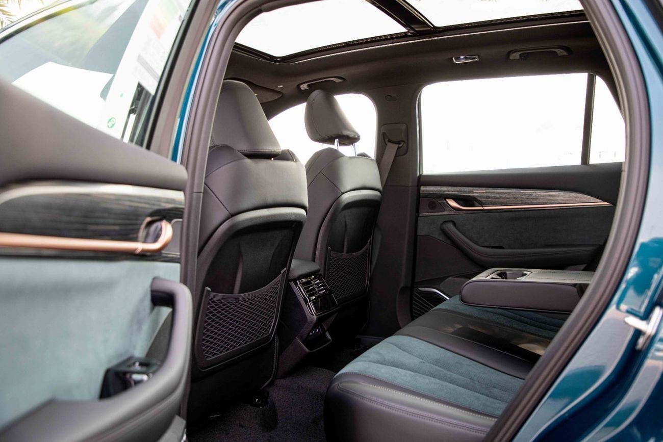 Geely Monjaro  2.0L - Blue inside Blue & Black| Export Only