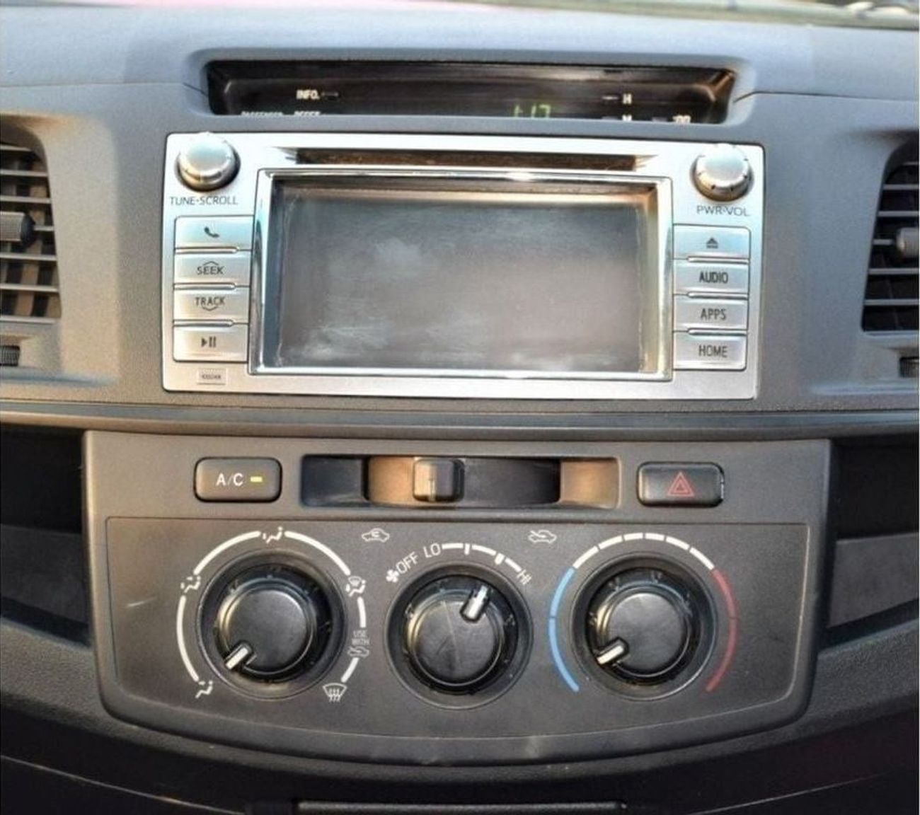 Toyota Hilux 2014 Toyota Hilux pickup, 4dr, 3.0L 4Cyl diesel, manual, four wheel, right hand drive, Australian sp