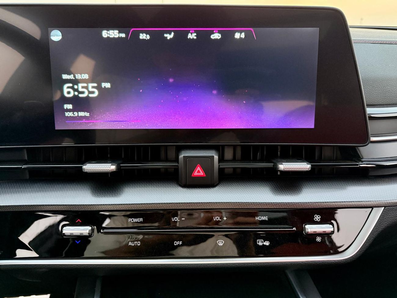 كيا سبورتيج 2.0L MPI LX (FWD)