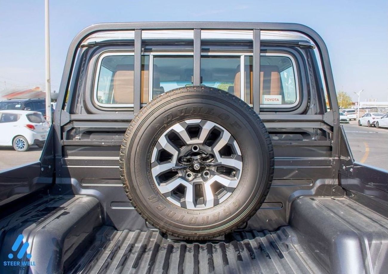 Toyota Land Cruiser Pick Up 79 D/C LX - Z 6 Speed A/T / V6 Petrol / Power Door Lock / Export Only