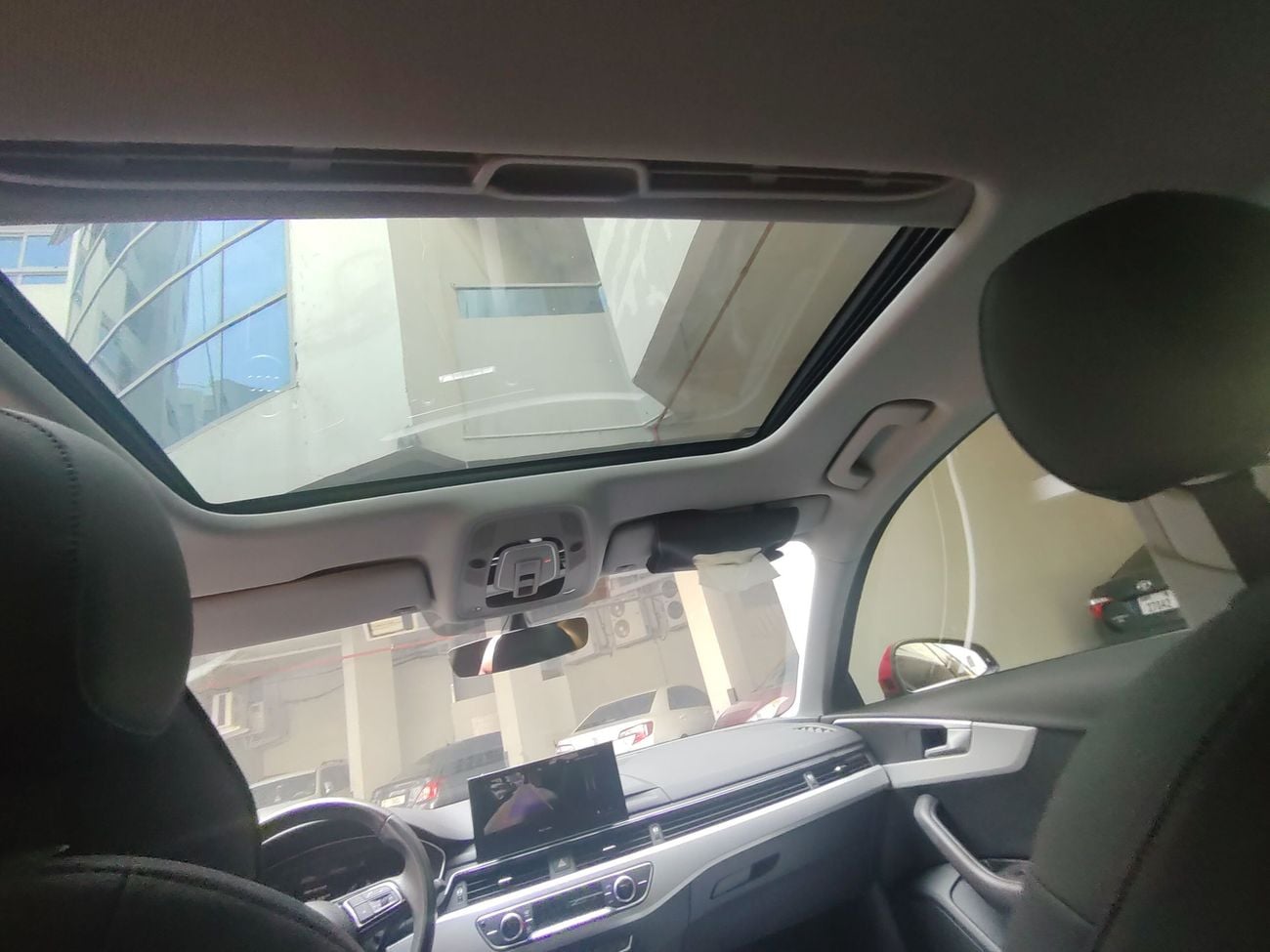 أودي A4 35 TFSI S-LINE