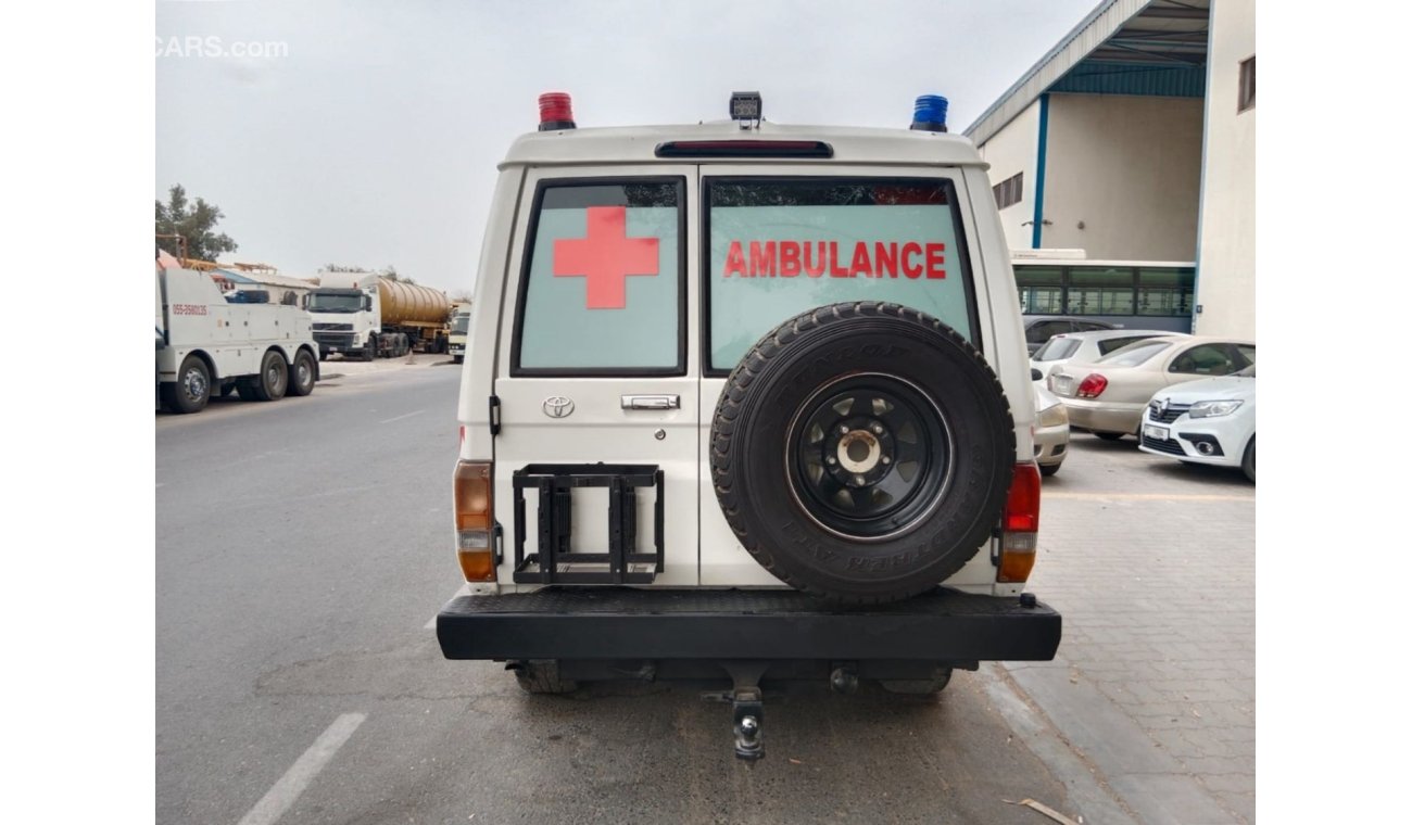 تويوتا لاند كروزر هارد توب TOYOTA LAND CRUISER AMBULANCE RIGHT HAND DRIVE (PM1507)