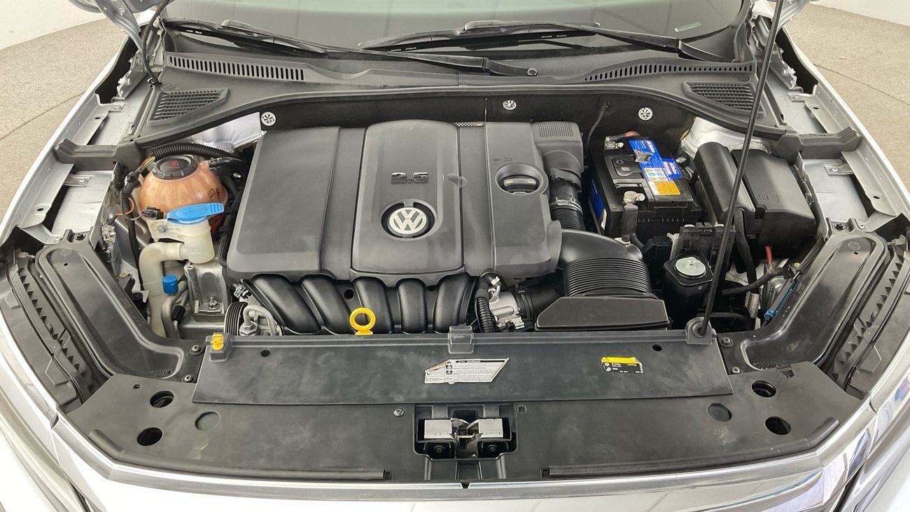 Volkswagen Passat TRENDLINE | Guaranteed Warranty | 0 Down Payment