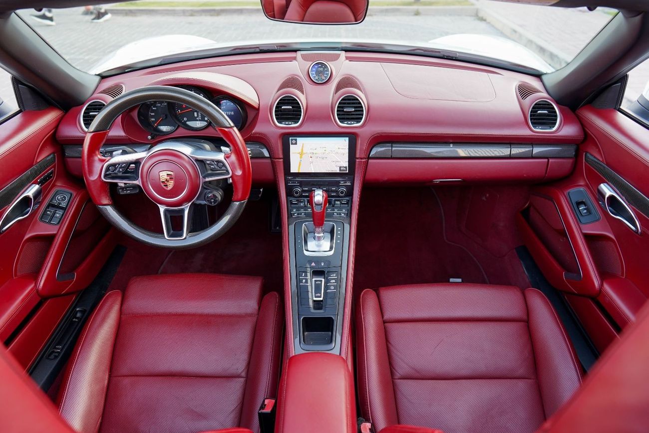 Porsche 718 Boxster Porsche 718 Boxster GTS Convertible 2018 GCC under Warranty with Flexible Down-Payment/ Flood Free.