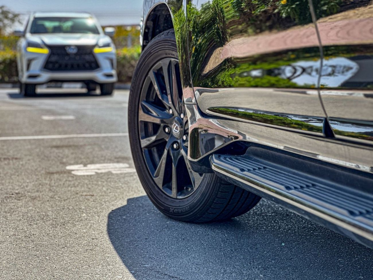 لكزس LX 570 Lexus Lx570s Signature Black Edition 5.7L / Gcc Specification