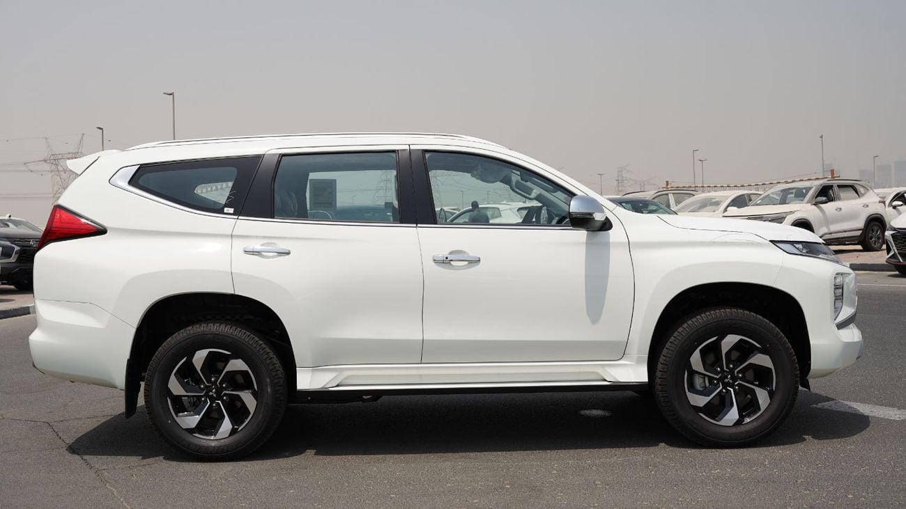 Mitsubishi Montero Sport GLS Brand New – 3.0L Petrol 4WD Automatic – H59 – GCC 2026 – Export Only
