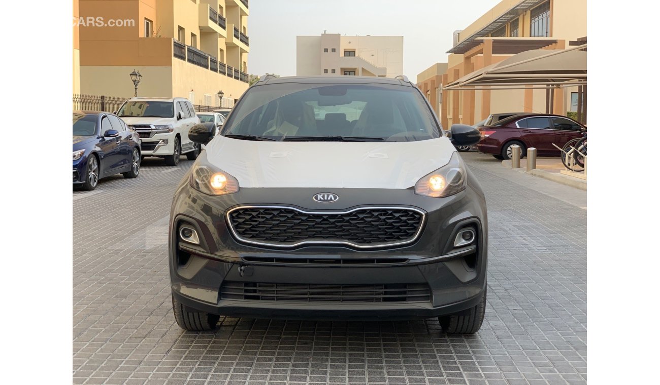 Kia Sportage 1.6 CC ESSENCE MODEL 2022 ( APPLE CAR PLAY / BLUETOOTH / REAR CAMERA ) EXPORT ALGERIA / TUNISIA