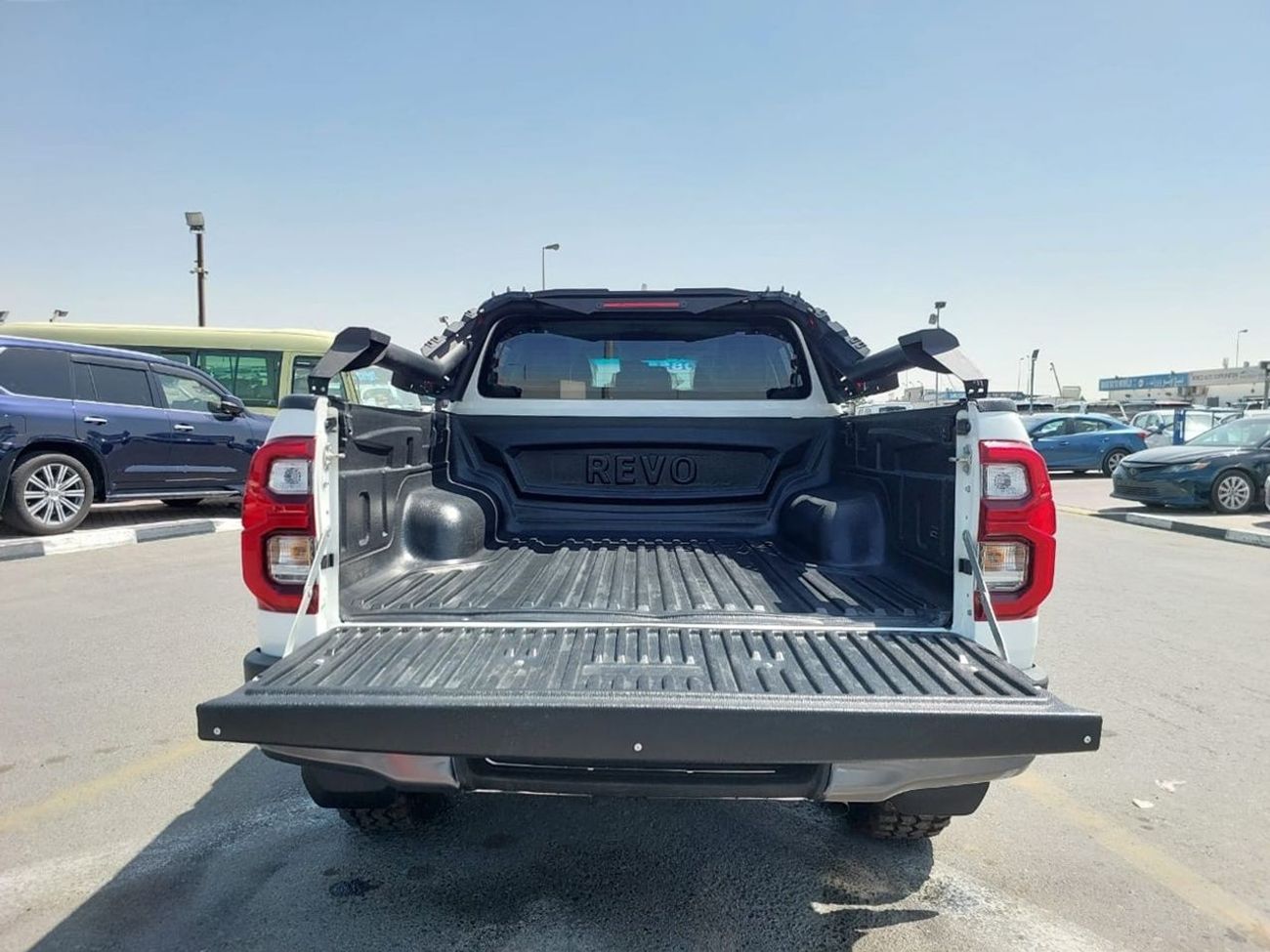 Toyota Hilux TOYOTA HILUX PICK UP RHD 2021 MODEL 2.8L DIESEL AUTOMATIC(PM66455)