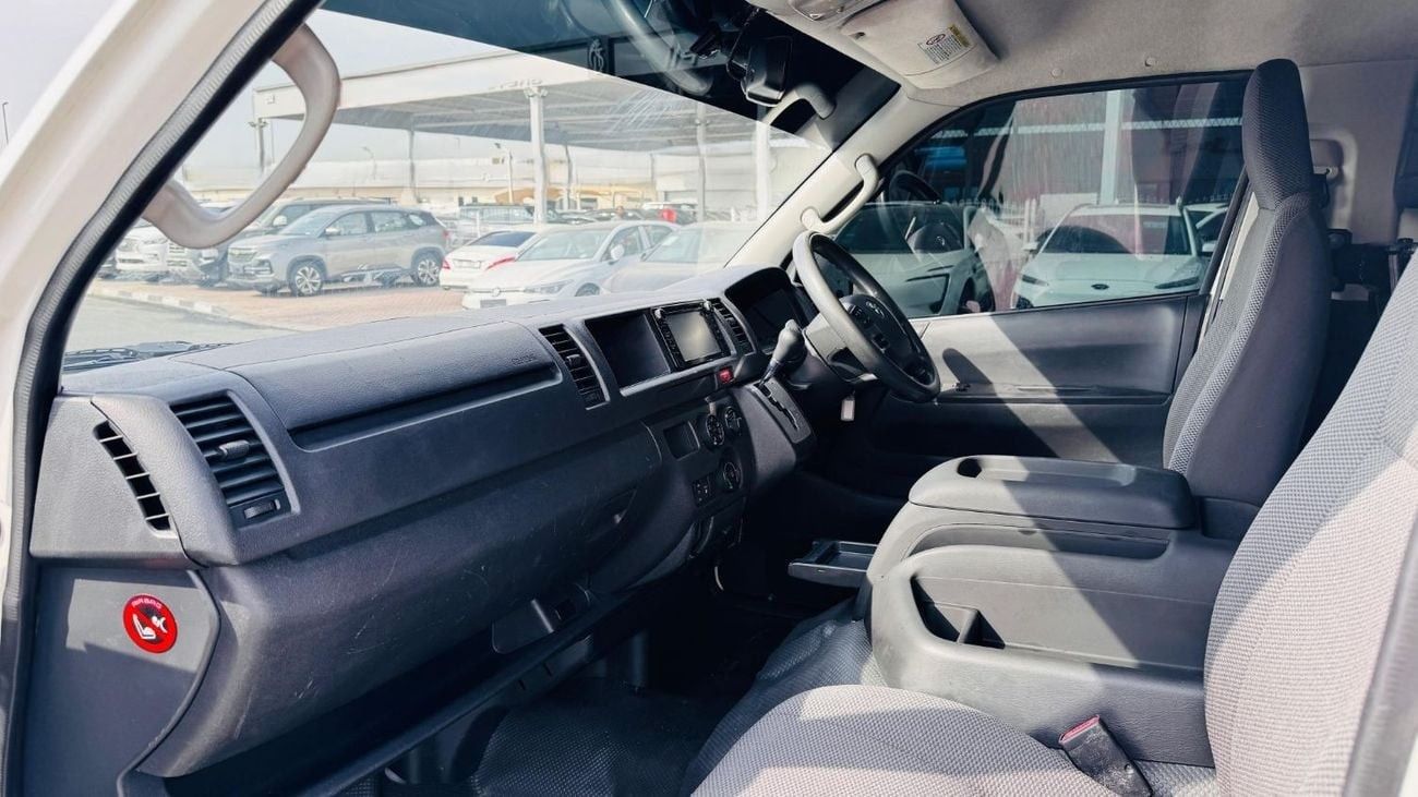 تويوتا هاياس PREMIUM CONDITION | RHD | 3.0L DIESEL ENGINE | 2017 | AUTOMATIC TRANSMISSION | 16 SEATERS