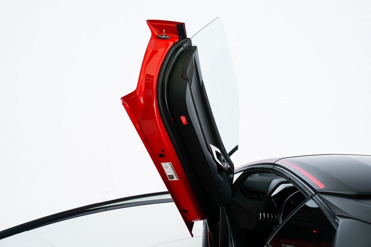 لامبورغيني أفينتادور 6.5L V12 Aventador Roadster Pirelli Edition