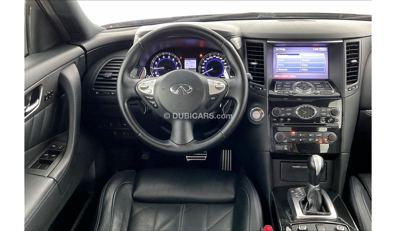 Infiniti QX70 Sport Luxury