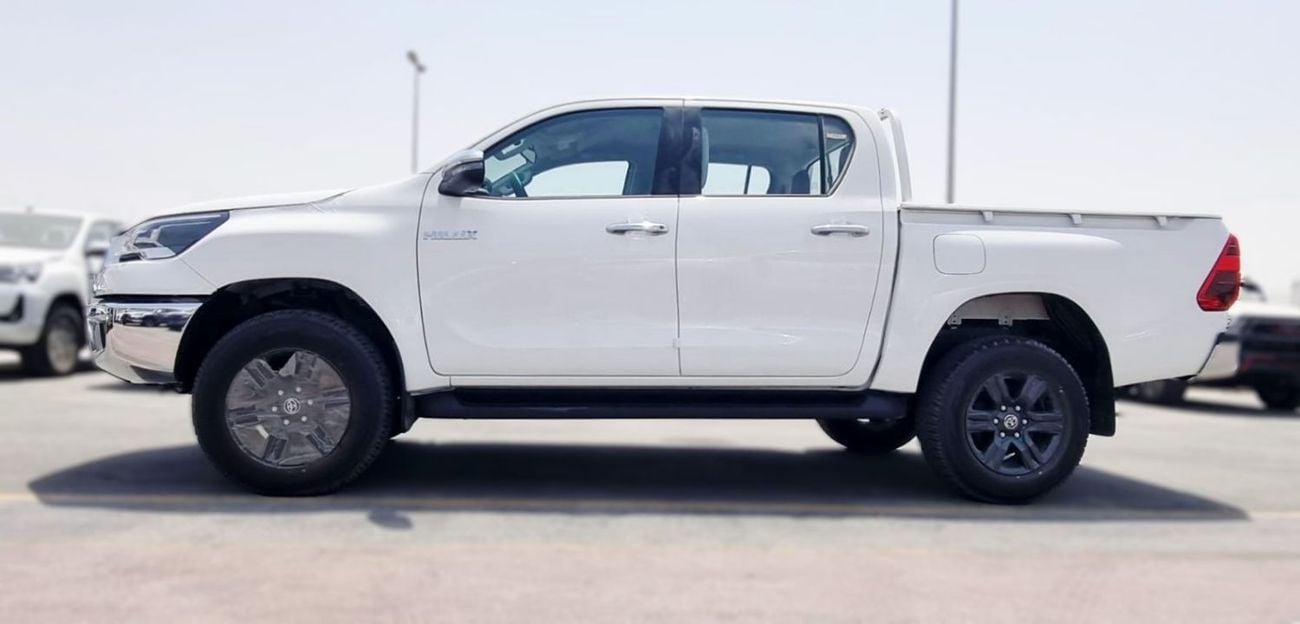 تويوتا هيلوكس SR5 2.4L DIESEL 4X4 A/T MY2026