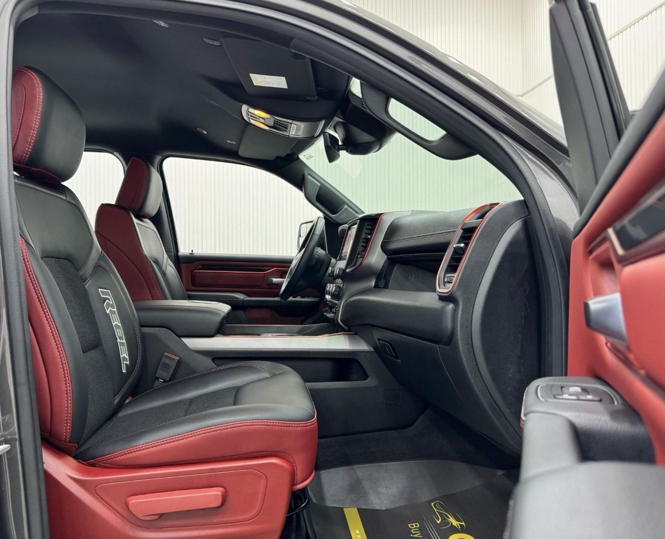 رام 1500 Rebel 5.7L Crew Cab Utility (5 Seater)