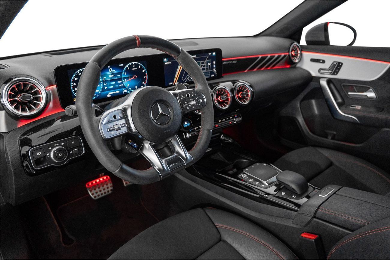 مرسيدس بنز A 35 AMG 4MATIC Hatchback