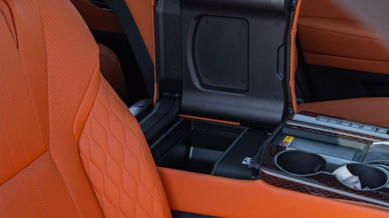 Lexus LX 600 2025 Lexus LX600 VIP 3.5L AT Petrol