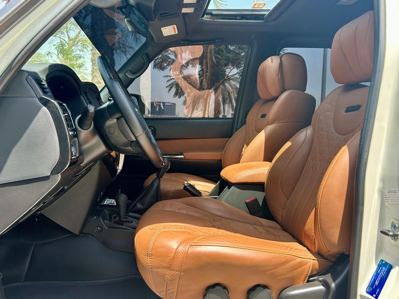 نيسان باترول سوبر سفاري 2 DOOR MANUAL TRANSMISSION GCC NO ACCIDENTS