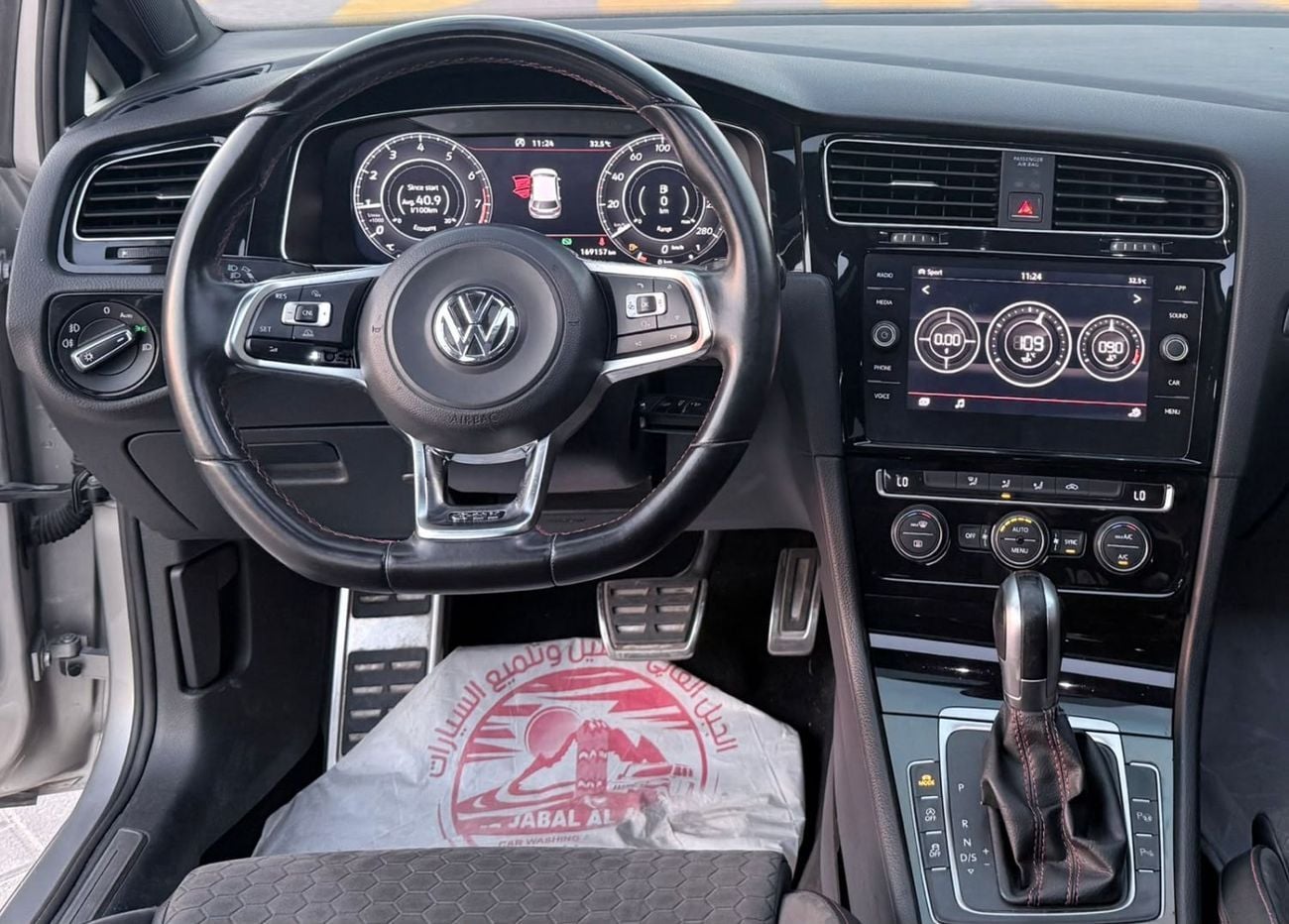 Volkswagen Golf GTI SPORT