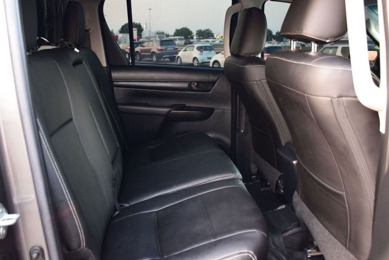 Toyota Hilux ADVENTURE 4x4 Diesel 2.8L AWD A/T (Right hand Drive)