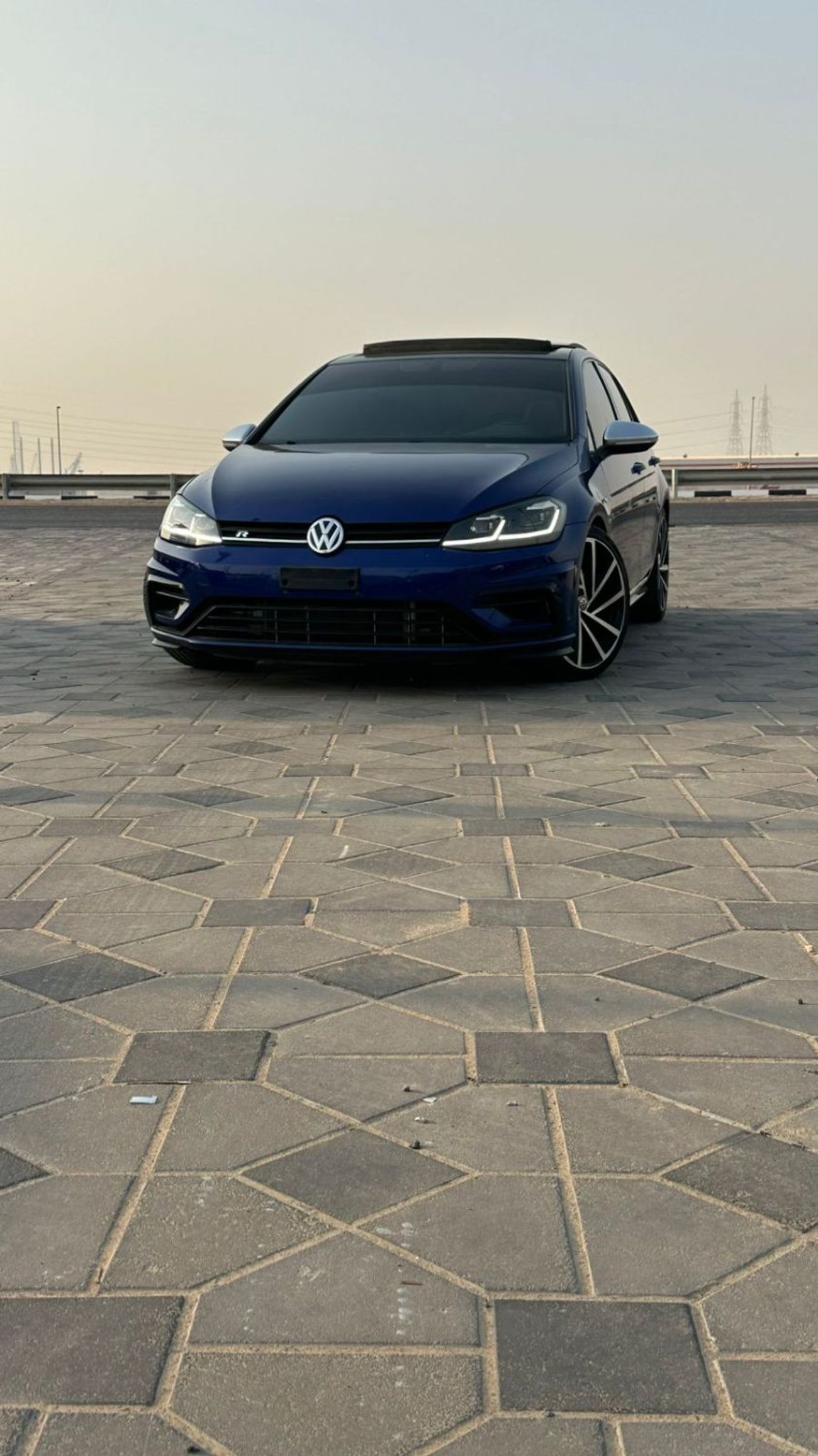 فولكس واجن جولف ار