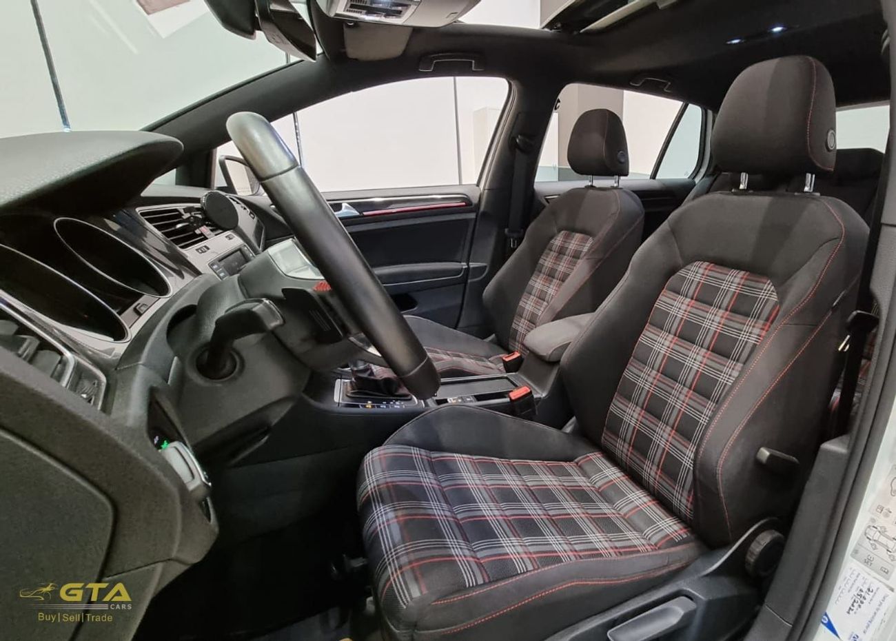 Volkswagen Golf 2017 Volkswagen GTI, Volkswagen Warranty-Full Service History, GCC