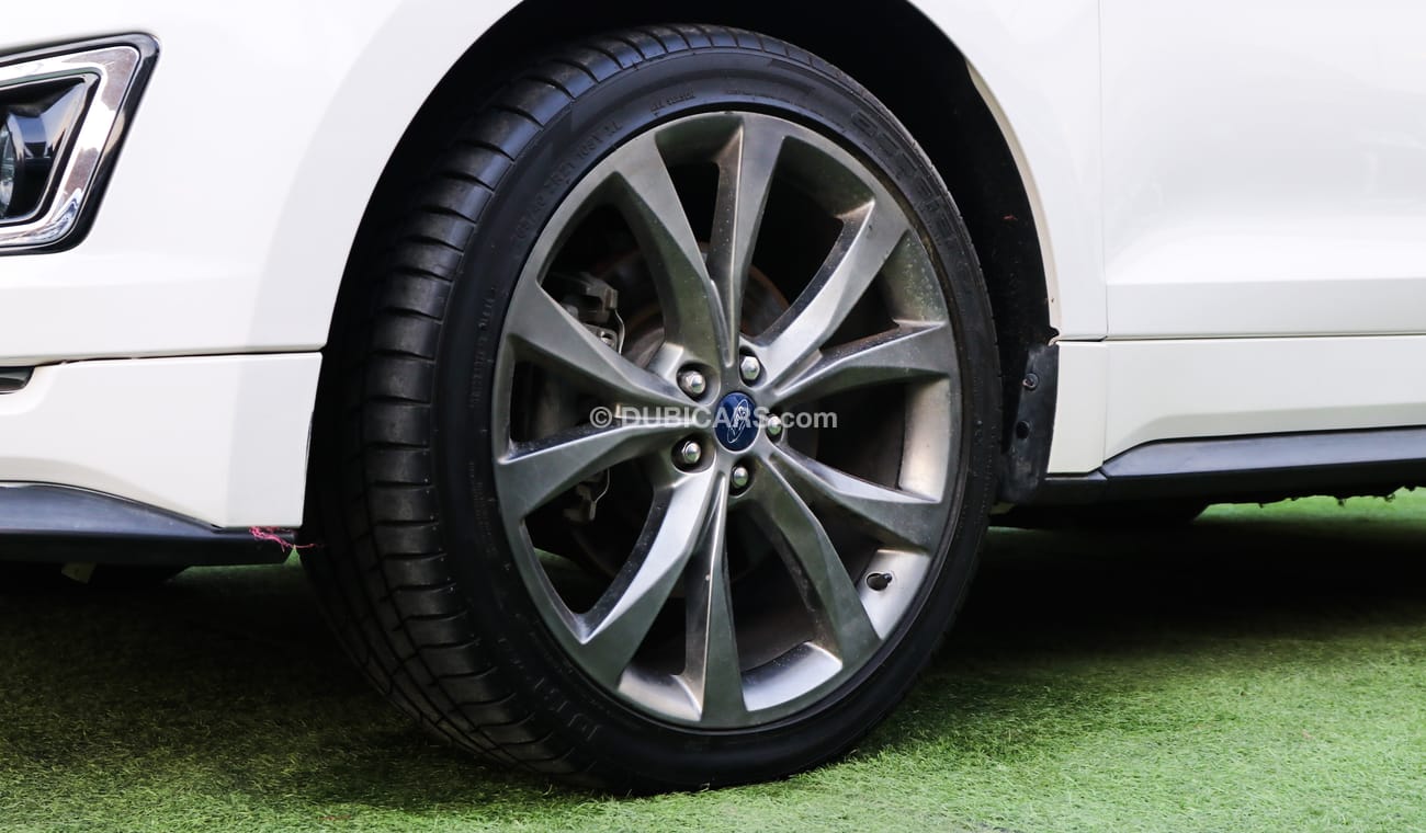 Ford Edge Model 2015, American import, white color, panorama, fingerprint, installed, in excellent condition,